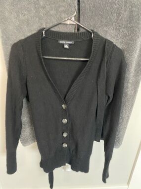 Banana Republic Black Women's V-Neck Button Cardigan Sweater with belt